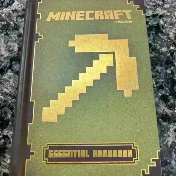 Lot of 2 Minecraft Books - Essential Handbook & Redstone Handbook - Picture 10 of 15